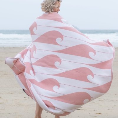Pink Wave blanket