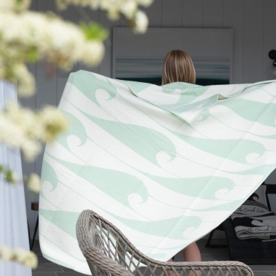 Sea spray blanket