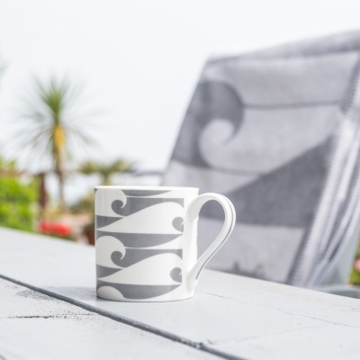 Large silver surf mug 1200x1200