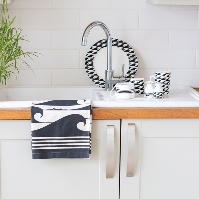 Luxury Organic Cotton Black Wave Tea Towel