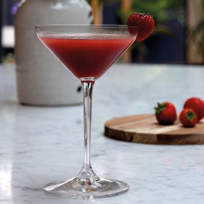 Strawberry Daquiri Lifestyle 900x900