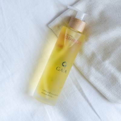 Crystal Cleansing Oil life 500x500