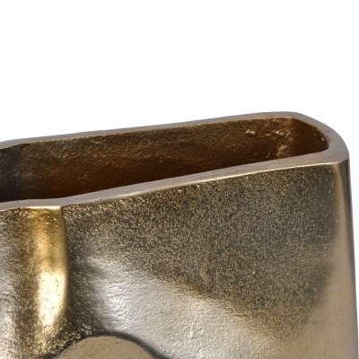 704672 C Maximalist Gold Lip Vase