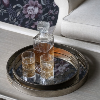 706149 E Laura Ashley Silver Set of Two Whinfell Mirrored Trays