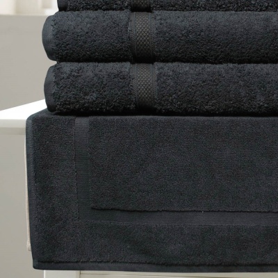 Madison black bathmat