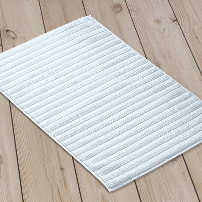 Ribbed bath mat 900x900